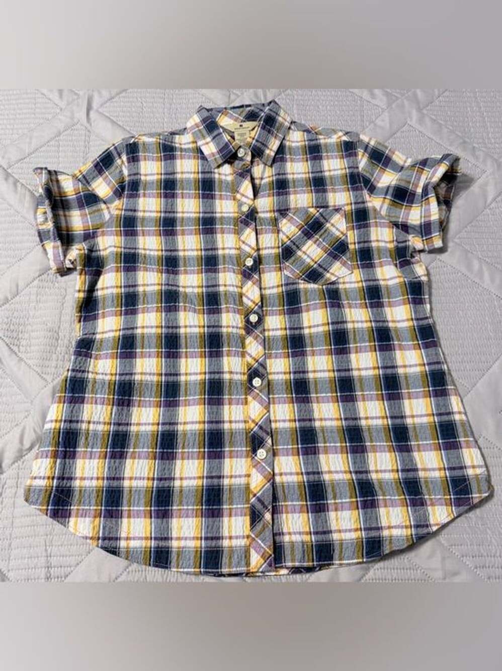 Woolrich lightweight Women’s Plaid Button-Down Shirt in Navy, Yellow & White M